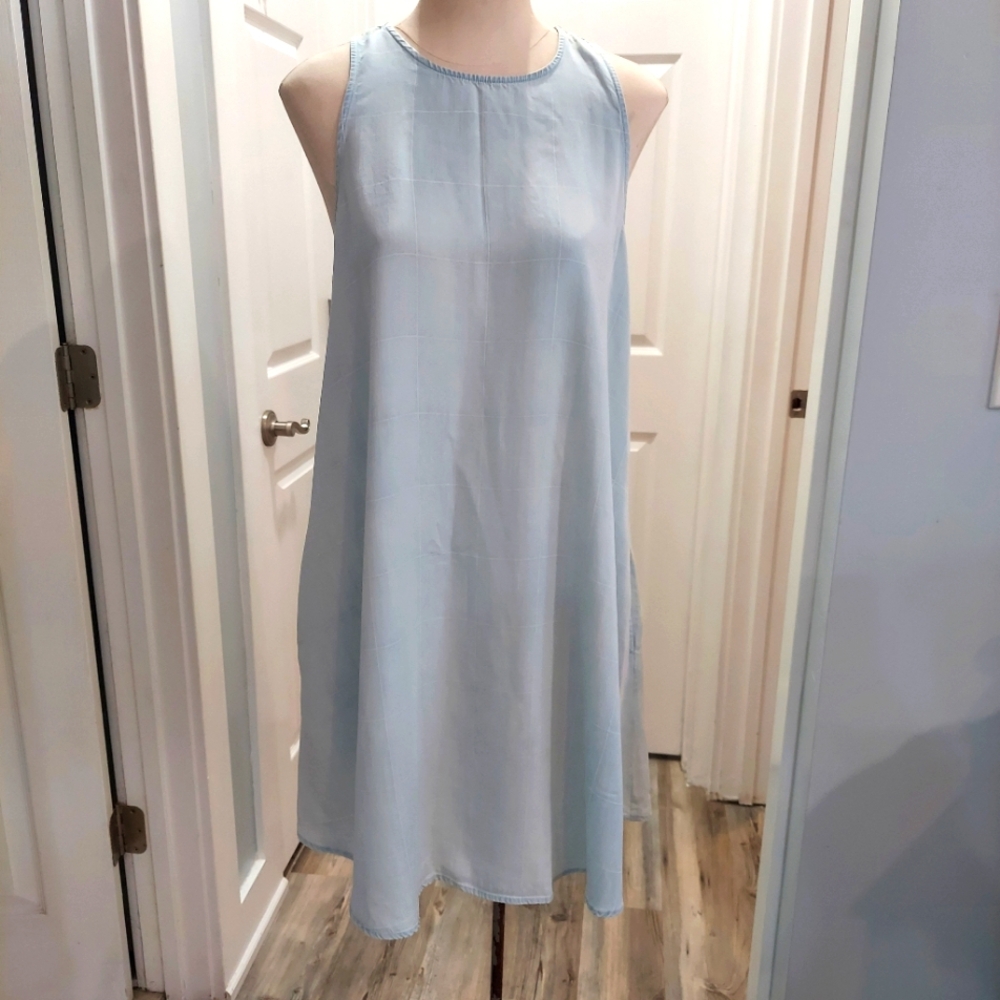 Chelsea and Theodore casual Short Sleeve dress light blue Pockets Sz Medium